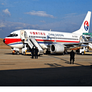 霍林河机场货运航空快运业稳步发展的原因是什么？